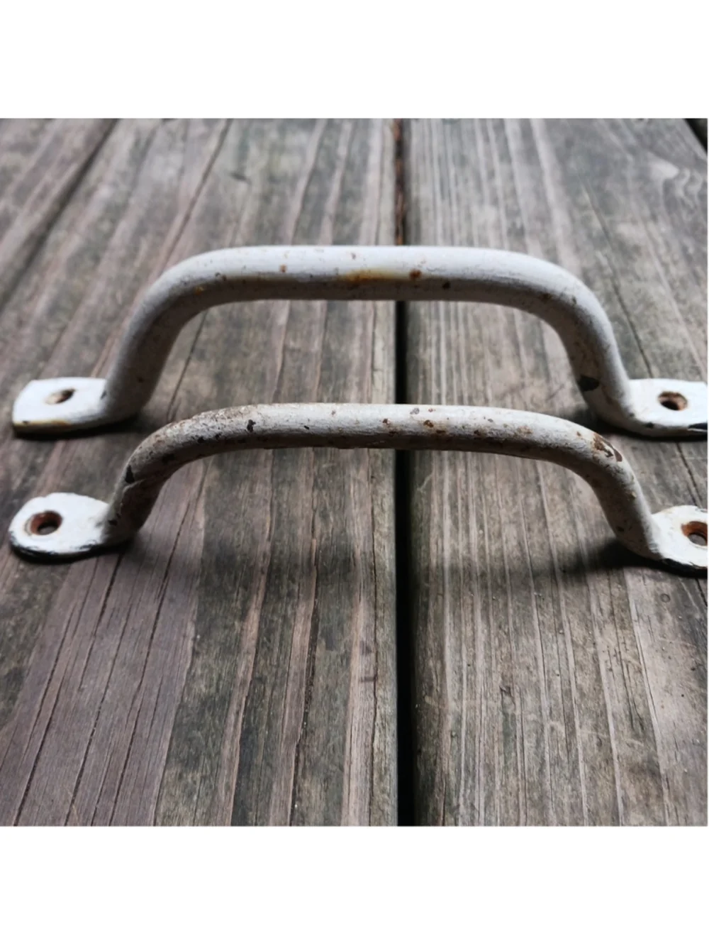 Pair Of 2 VTG Cast Iron Large Drawer Handles Farmhouse Chippy Paint 8